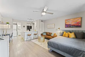 Image of Economy studio stay near DT and Domain