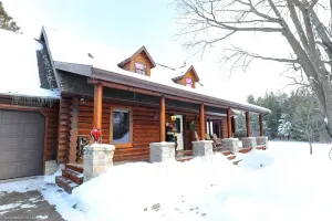 Image of Country Living Custom Built Log Home with Hot Tub and Sauna