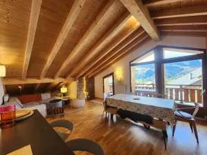 Image of Superbe T4 mansardé - 3 chambres - Vue panoramique - Parking privé - FR-1-629-112