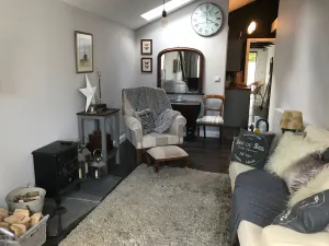 Image of Dippy cottage - a perfect romantic escape, offering private luxury to indulge in