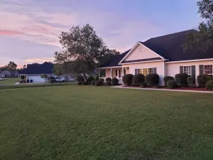 Image of Pool\/Bon Fires at Cul-De-Sac 4 Bedroom\/3 Bath Getaway. Close to Wild Adventures