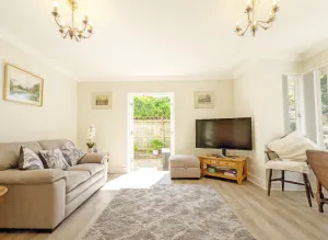 Image of Pears Grove - Southbourne