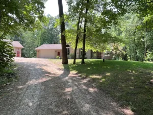 Image of Quiet relaxing wooded property.