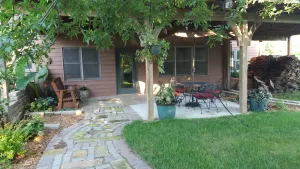 Image of SECLUDED, INVITING 2 BEDROOM no stairs, no cleaning fee