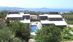 Image of Villa with swimming pool and beautiful sea view close to beaches and shops