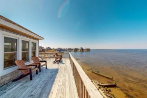 Image of Waterfront dog-friendly home on the Sound with private hot tub, pool & AC