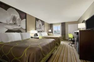 Image of Super 8 by Wyndham-Tupelo Airport