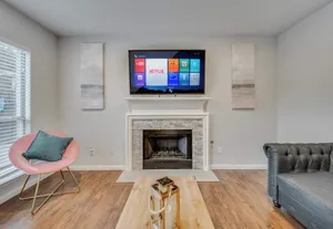 Image of Spacious 5BR 2,5BA Holiday Home with Poo