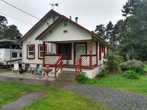 Image of Updated Ranchhouse,  large yard & rear deck.