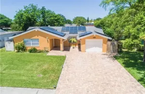 Image of Cozy lake-front freshly remodeled Florida home minutes from tarpon springs