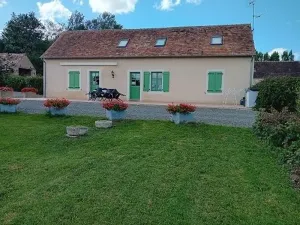 Image of Charming Farmhouse: Nature Retreat, 3 Bedrooms, Garden, BBQ, Near A11, Paris\/Nantes Access