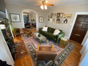 Image of Beautiful Midcity Marvel 2BR 1BA Near LSU Downtown