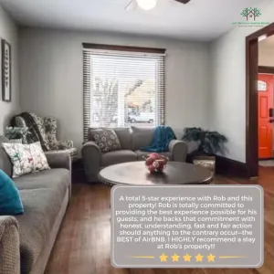 Image of Spacious five-bedroom home in the heart of Kansas City - Fast highway access