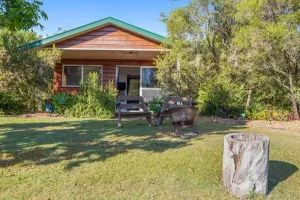 Image of Frangipani Cottage \/ Amamoor Homestead.