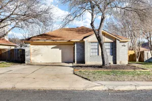 Image of Pong - A Birdy Vacation Rental