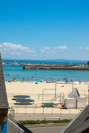 Image of House close to a nice beach, shops and restaurants