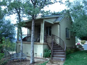 Image of Quiet Cottage On The Golf Course