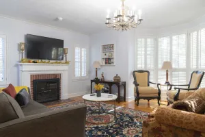 Image of Yellow Cottage Home Close to I-40 and I-27