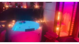 Image of La Romance jacuzzi sauna de luxe quiet garden
