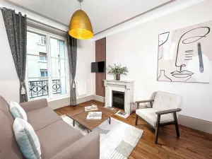 Image of Charming Flat with lift near Eiffel Tower for 5