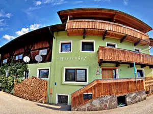 Image of Stunning  villa for 4 people with WIFI, TV, balcony and parking