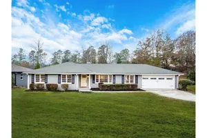 Image of Heart of Roswell- Stylish Ranch Near Canton St.