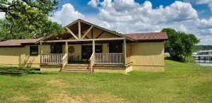 Image of Lakefront Cabin - Call of the Wild - 17