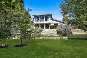 Image of Gorgeous 4 Bedroom Home with a pool on Joe's Creek