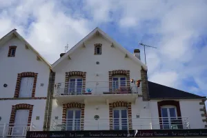 Image of apartment facing the sea, new, facing south.