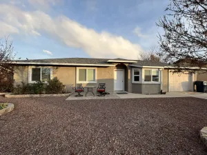 Image of Cozy Retreat only 10 minutes from Whiskey Row and Court House Square.