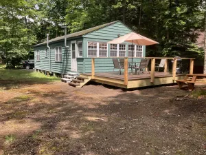 Image of Eagle Bay Cottage with Lake Rights