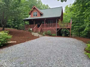 Image of WNC is welcoming visitors back!  The mountains are calling you to come!