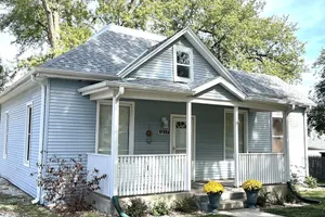 Image of Cute & quiet Boho House.  King size bed!