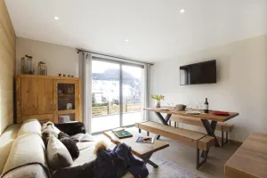 Image of 300m from shops, 3rd floor, view mountain, terrace, balcony, tv, ski locker, 42m², Les 2 Alpes