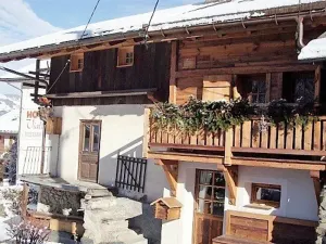 Image of Cozy Chalet for 3-4 in Village Center, 500m from Ski Slopes, 100m from Shops