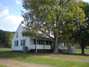 Image of Secluded Cottage on 10 Acres. Close to Shen. Natl. Park and Luray Caverns