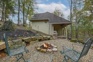 Image of Wren Cottage; private & peaceful. Gatlinburg, Pigeon Forge