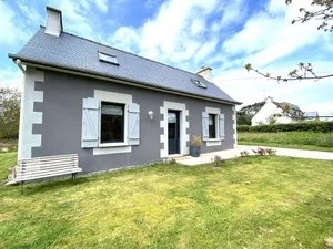 Image of Charming 3-Star House Near Coastal Path, Beach & Tennis Courts in Ploumanac'h