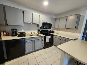 Image of MID CITY HSV CONDO - FULLY RENOVATED!