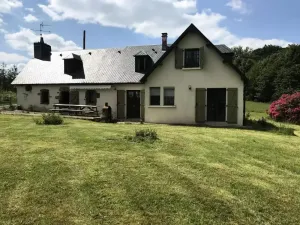Image of Gîte de France Le rouzeyrol 3 épis - Gîte de France 12 personnes MAE-9674