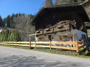 Image of Ellmau: Quaint holiday home, 350 m to the mountain railway in the mountain doctor village