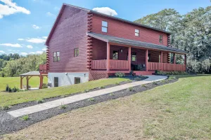 Image of Log Home on 8 Acres close to Hershey attractions