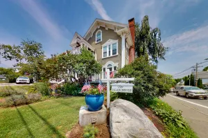 Image of Charming dog-friendly condo with kitchenette, balcony, fast WiFi, & W\/D