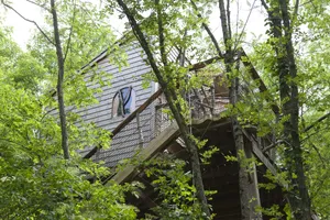 Image of Bed and Breakfast \/ house holidays in a charming hut with SPA !