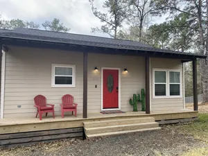 Image of Cozy Cottage in Rayburn Country-Pet Friendly-King Suite\/Pool Table! Sleeps 10