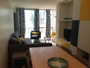 Image of T2 bis apartment with private parking, at the foot of the slopes.