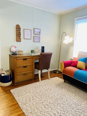Image of Sister Charm • Close to downtown!