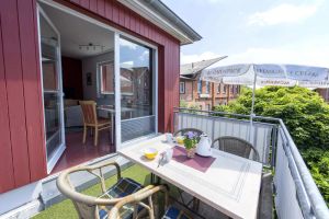Image of Apartment near Lübeck and Ratzeburg: balcony, on the Elbe-Lübeck Canal, swimming lake at 4km