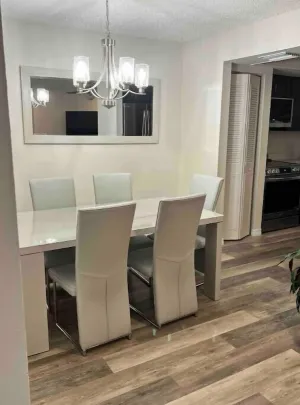 Image of Palm Harbor Hideout