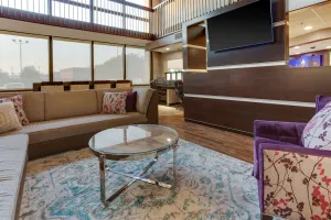 Image of Drury Inn & Suites Louisville East